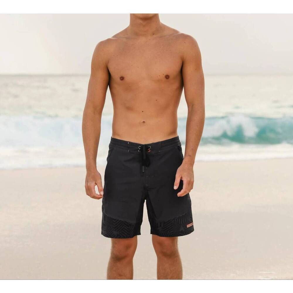 NEW WAIHANA w1-pro shorts in jet black
